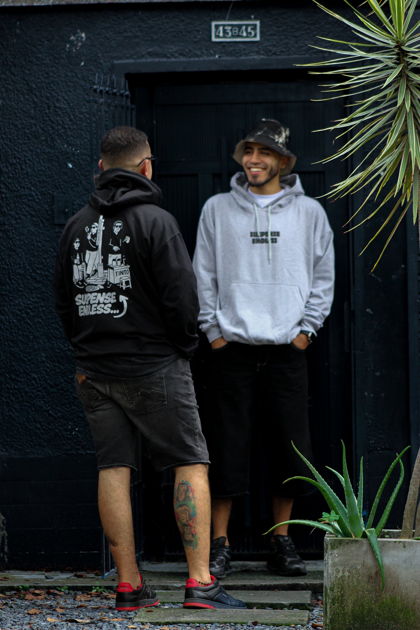 HOODIE TODO DA VUELTAS
