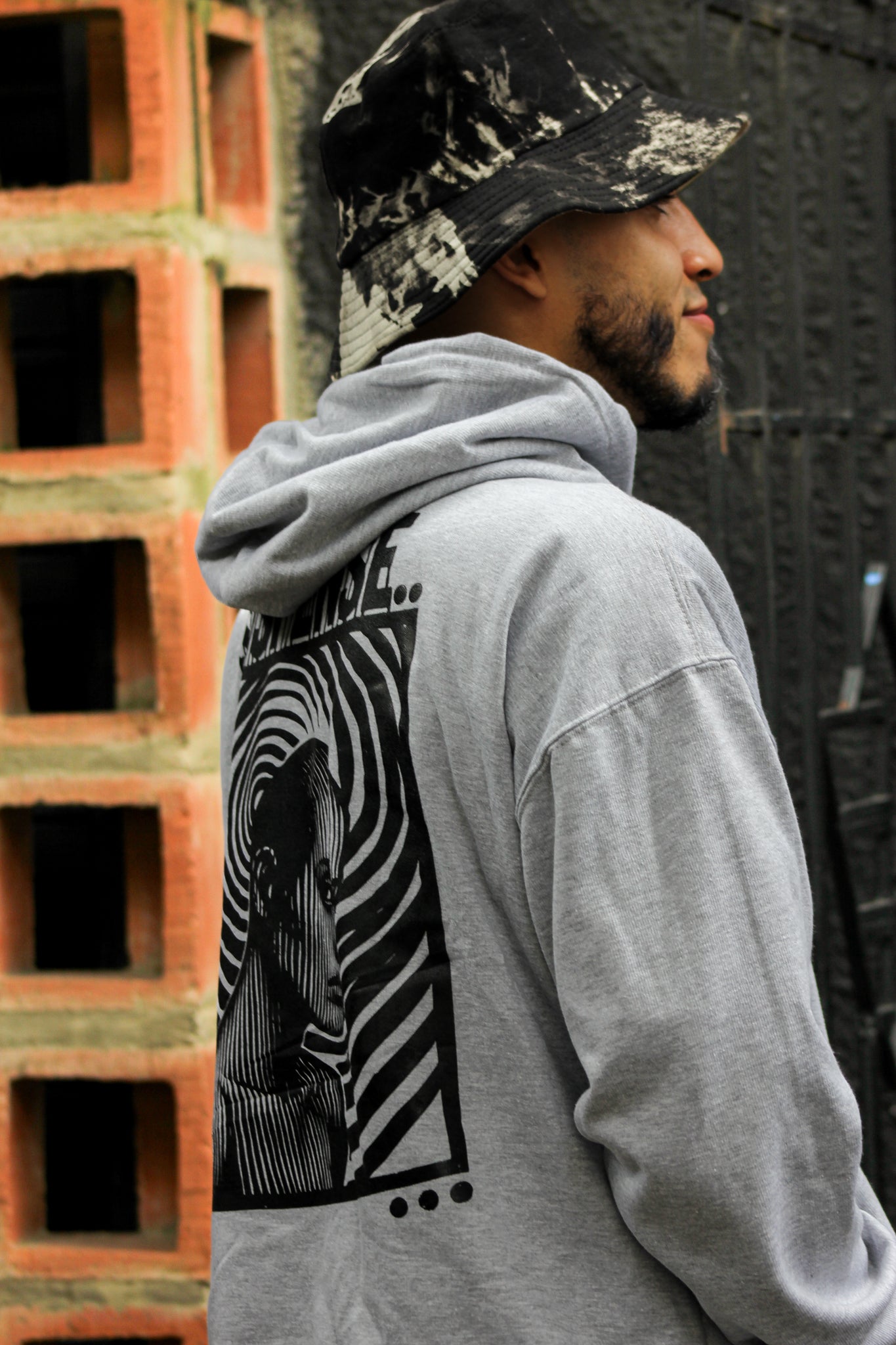 HOODIE TODO DA VUELTAS
