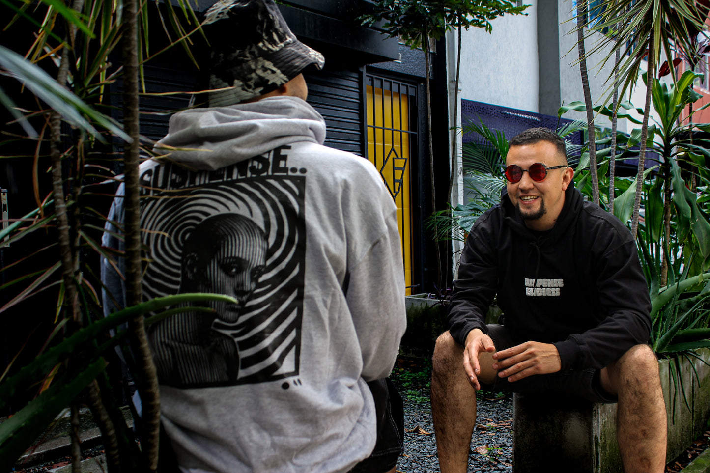HOODIE TODO DA VUELTAS